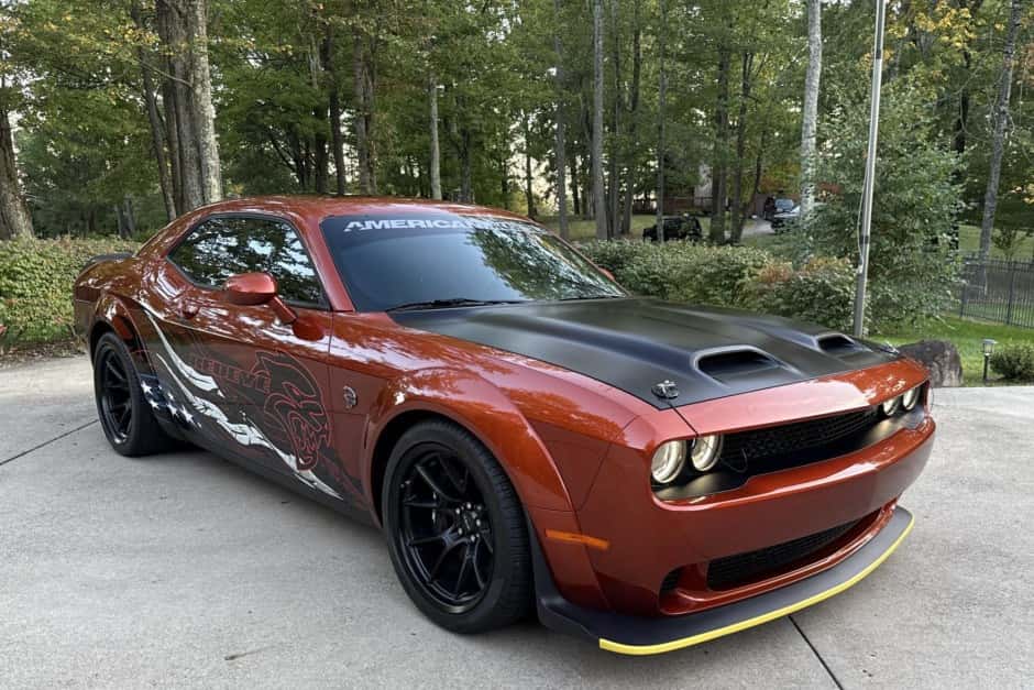 2021 Dodge Challenger SRT Hellcat sold for $76,000