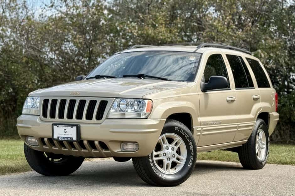 1999 Jeep WJ Grand Cherokee sold for $16,350