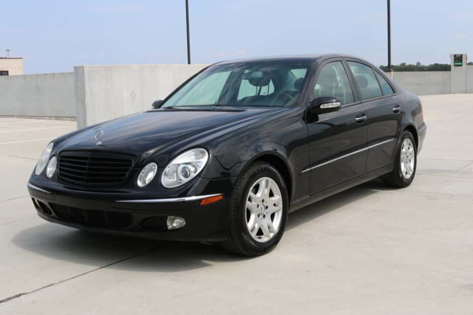 2003 Mercedes-Benz W211 E-Class sold for $4,400