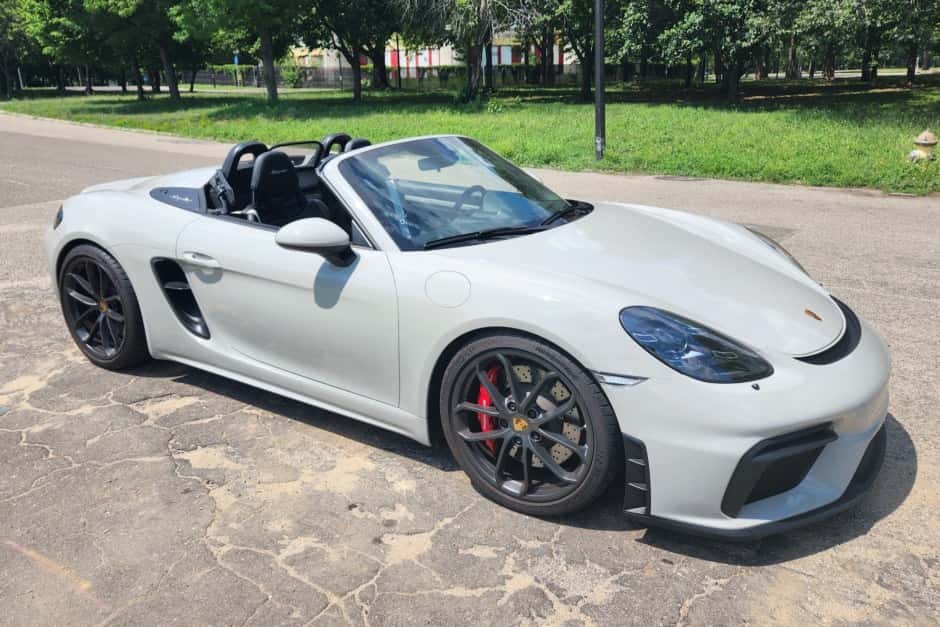 2022 Porsche 982 718 Boxster sold for $110,718