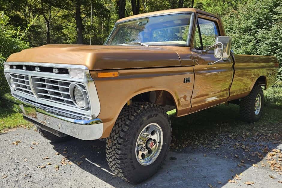 1974 Ford F-Series 1973-1979 sold for $25,250