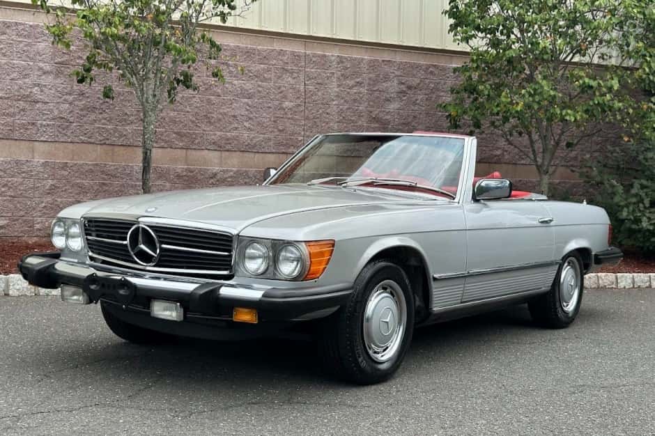 1977 Mercedes-Benz R107 SL sold for $27,250