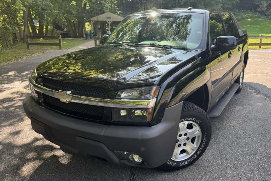 2003 Chevrolet Avalanche sold for $16,250