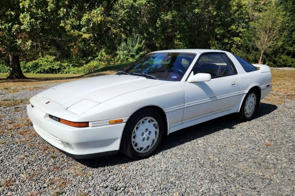1989 Toyota Supra A70 (1986-1992) sold for $6,600