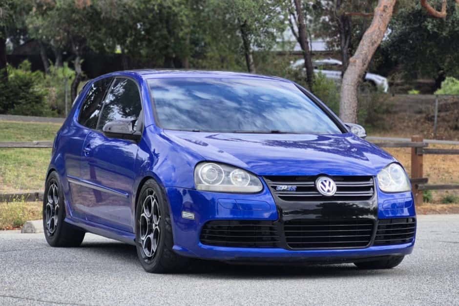 2008 Volkswagen R32 sold for $13,600