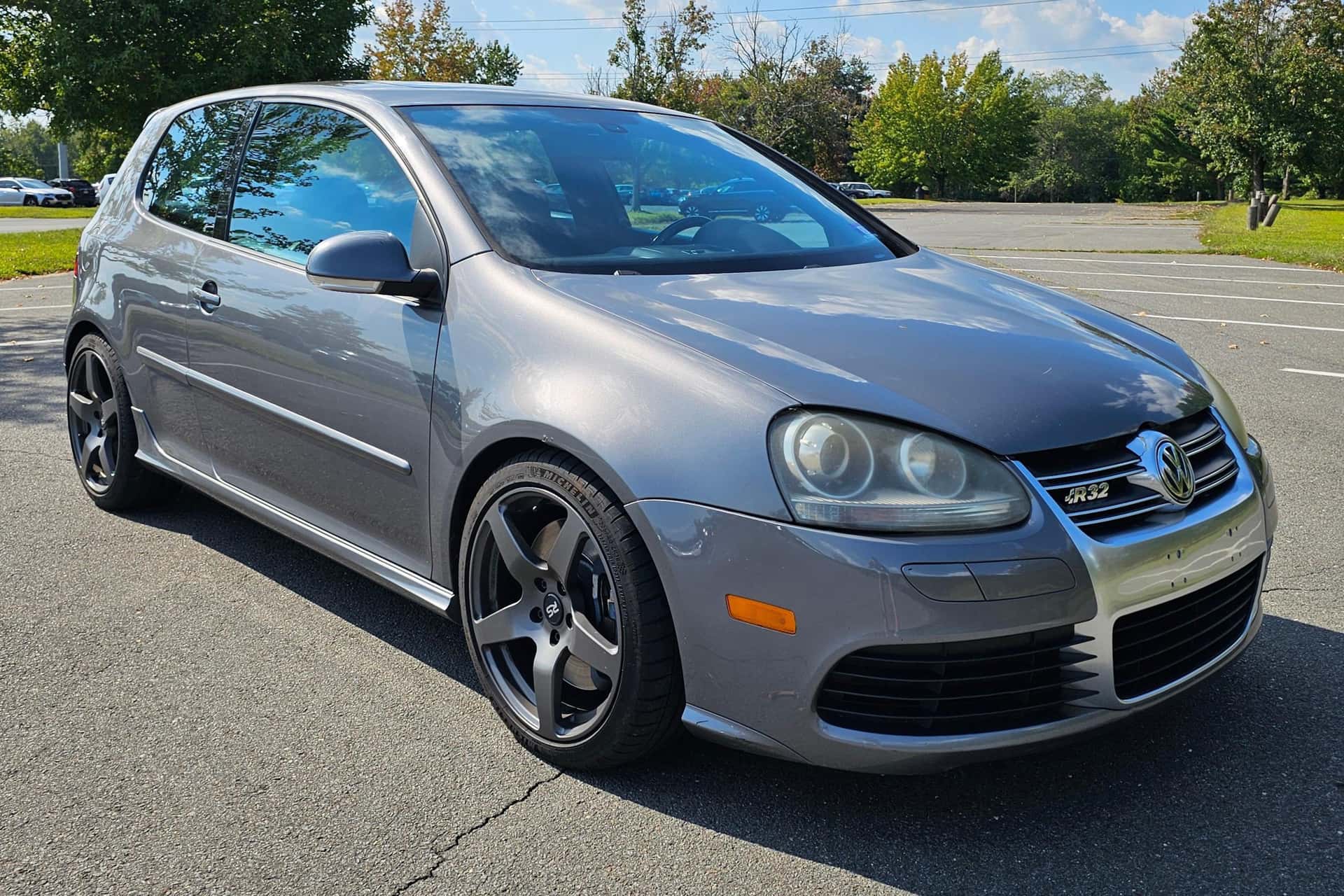 2008 Volkswagen R32 sold for $9,500
