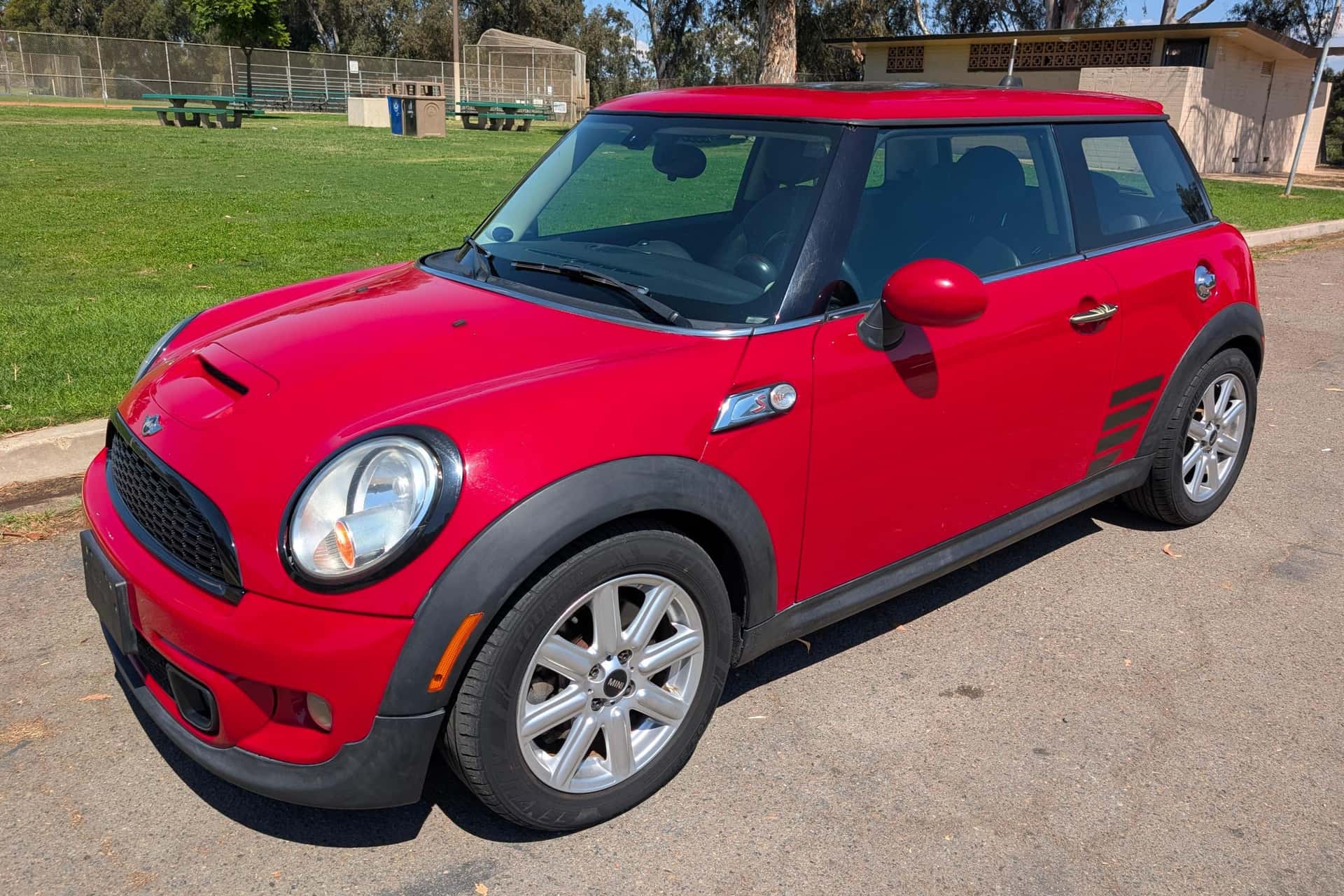 2013 MINI Cooper sold for $5,000