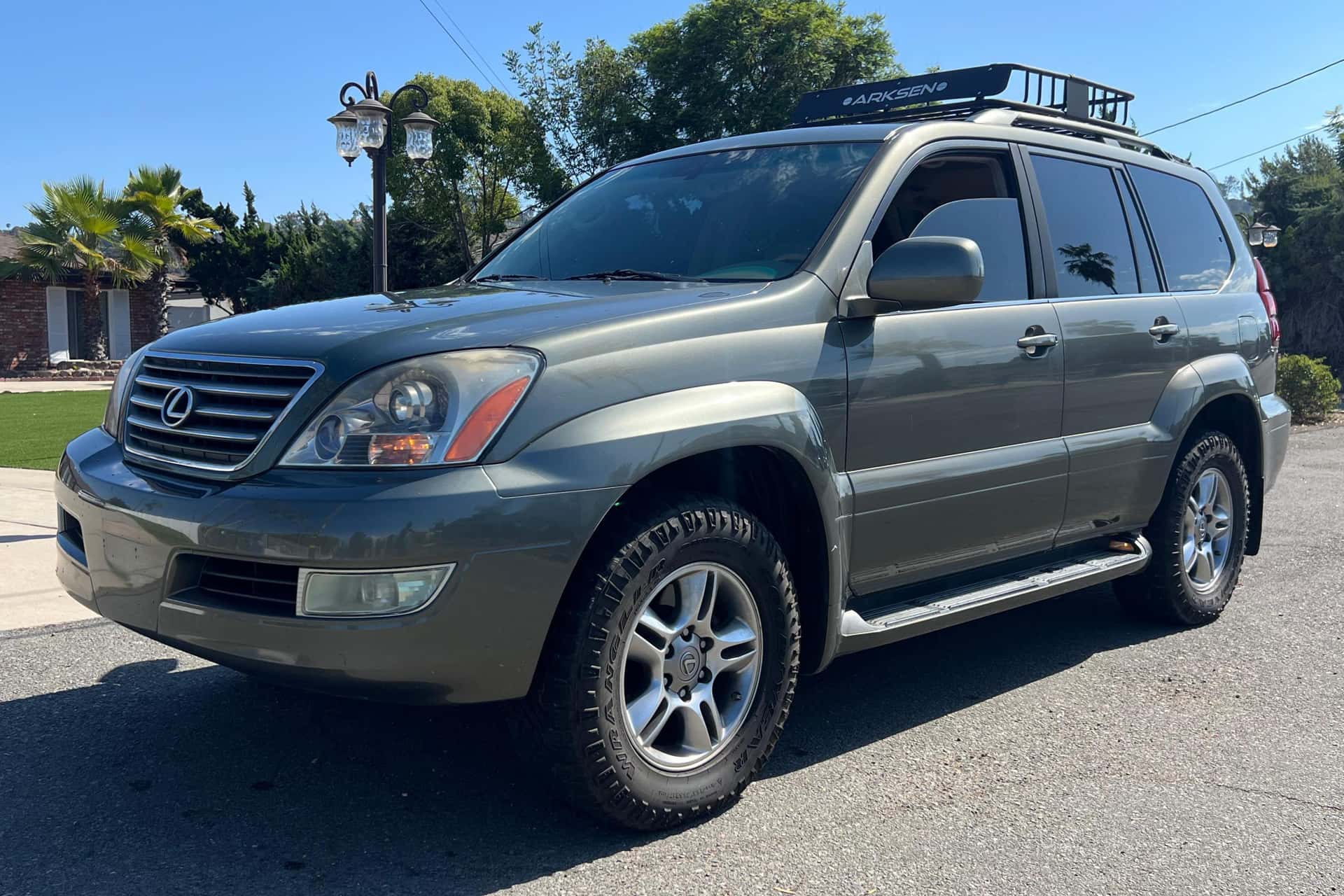 2006 Lexus GX sold for $9,800