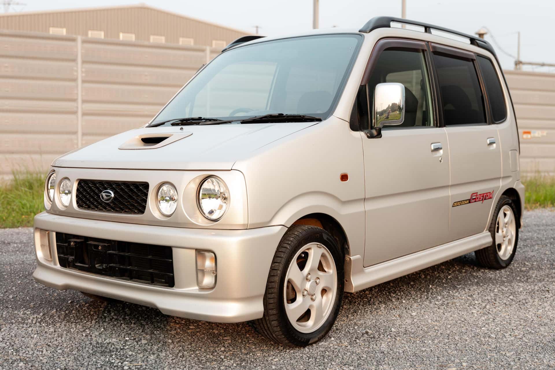 1990 Daihatsu Move sold for $4,600