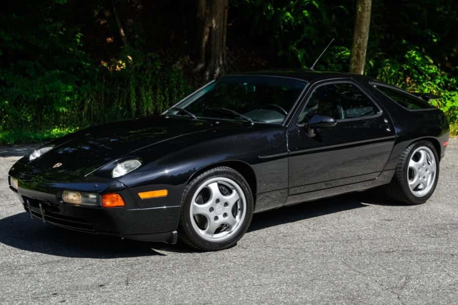 1993 Porsche 928 sold for $29,928