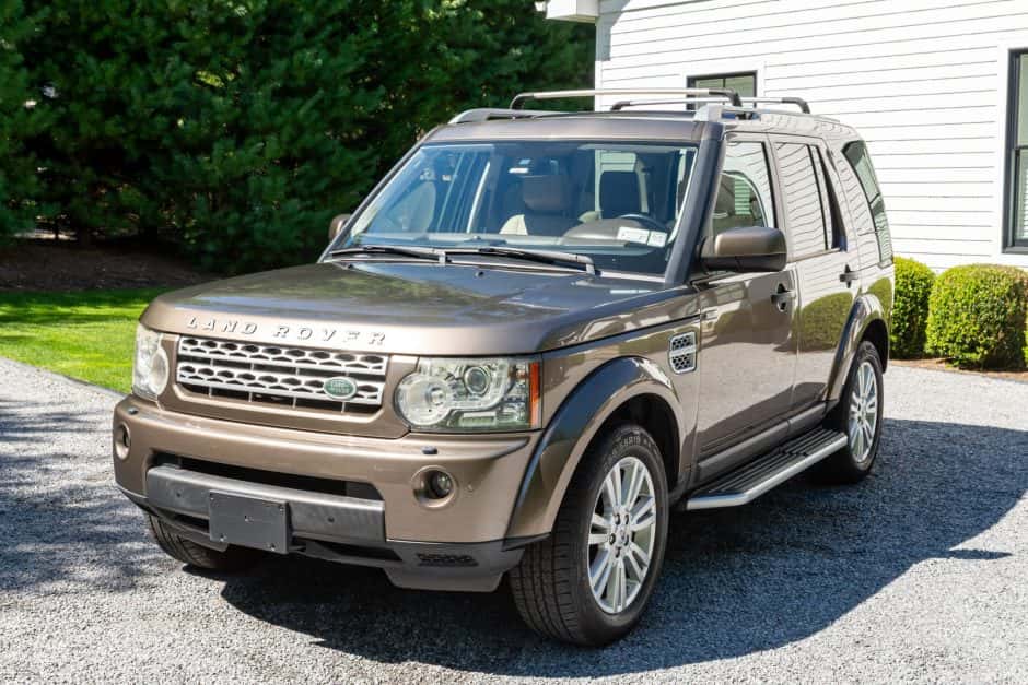 2012 Land Rover LR4 sold for $12,000