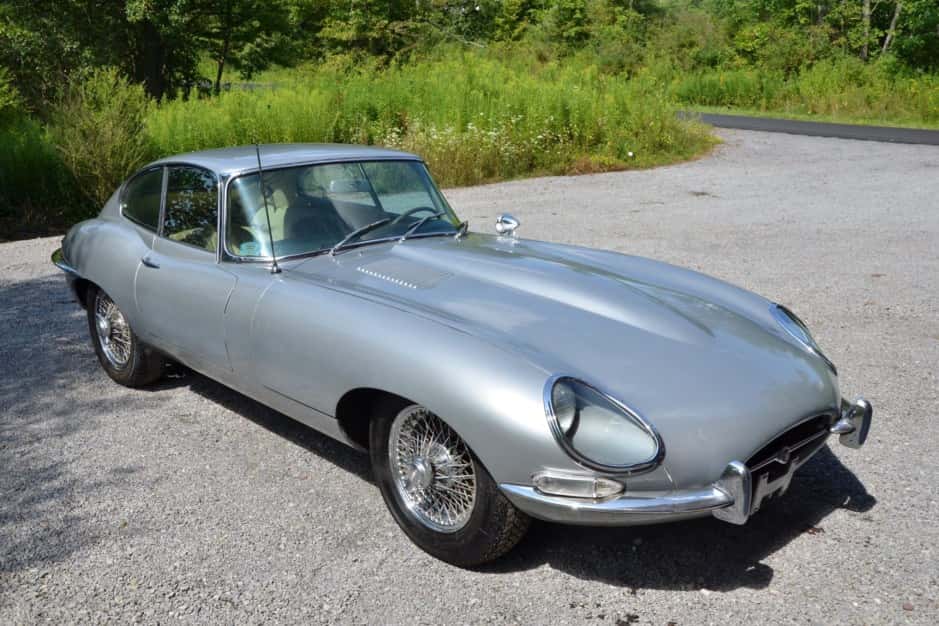 1966 Jaguar XKE Series I sold for $31,300
