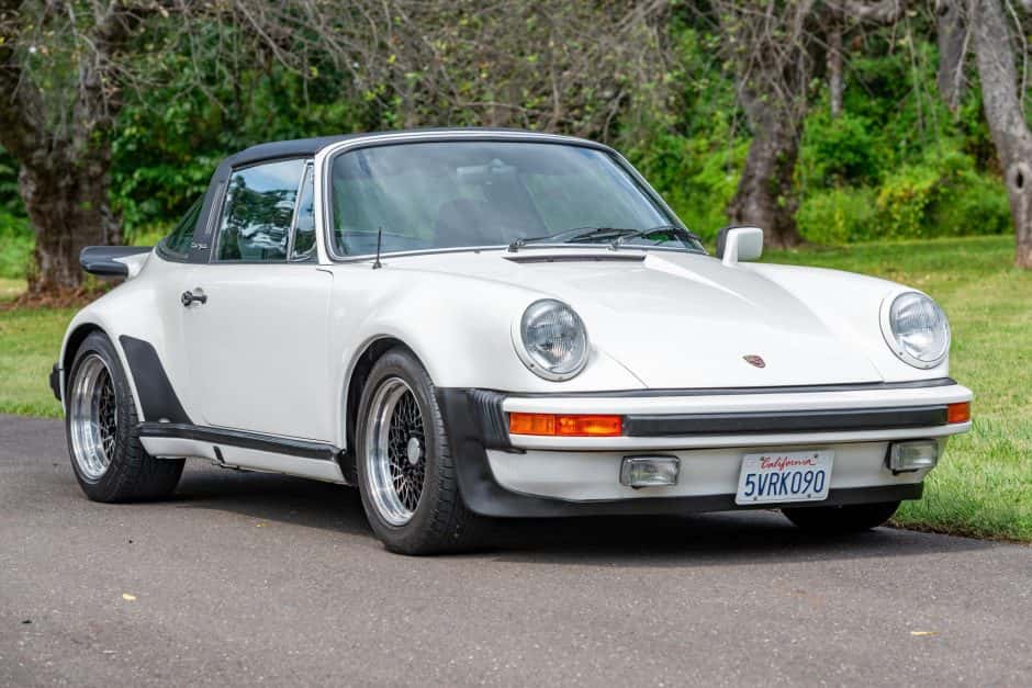 1977 Porsche 911 1974-1977 sold for $43,000