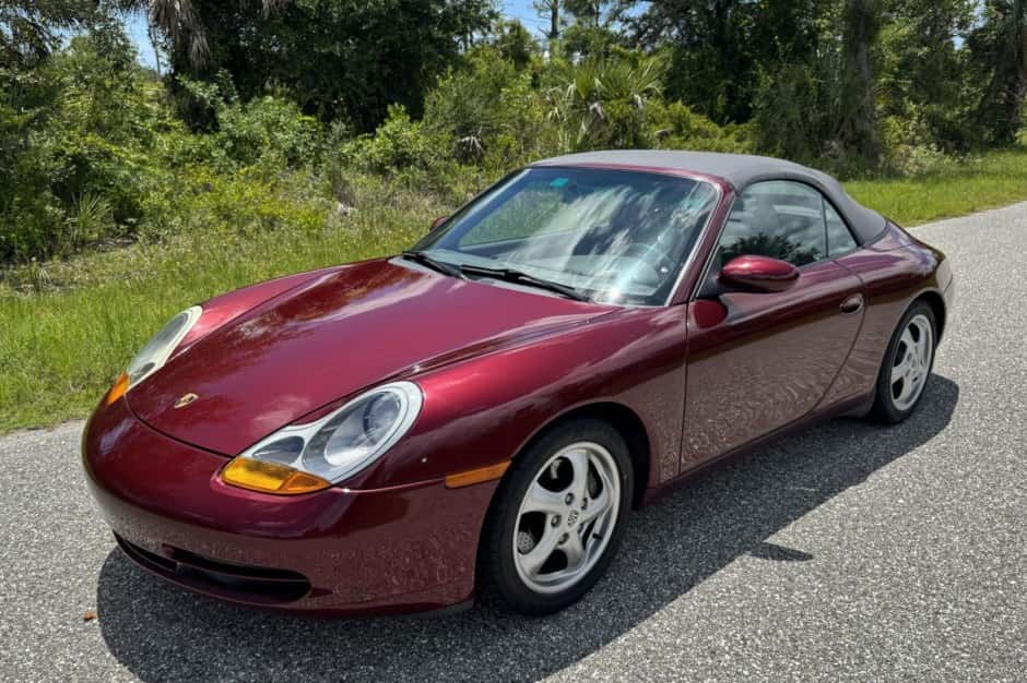 2000 Porsche 996 911 (Non-Turbo/GT2/GT3) sold for $18,500