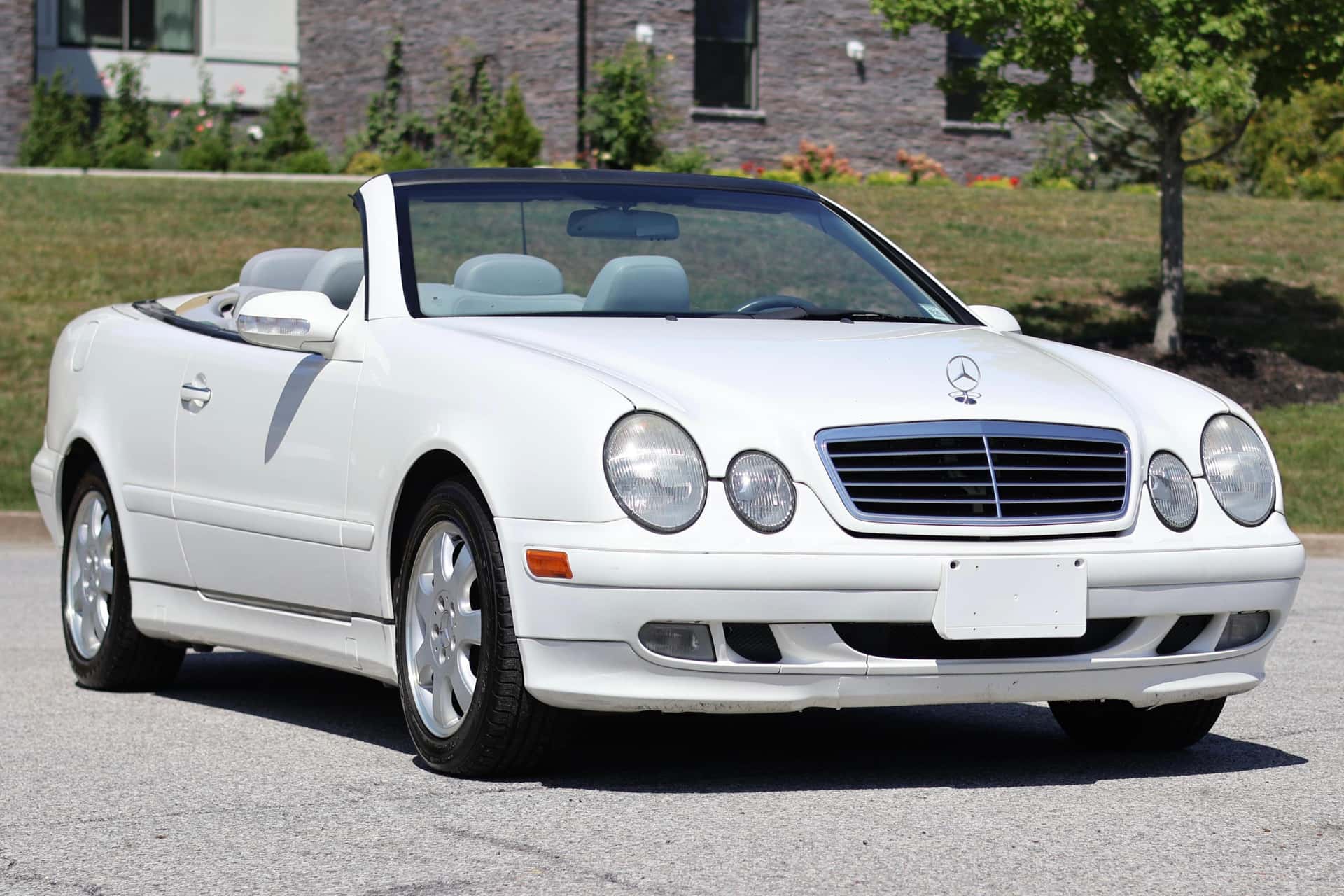 2002 Mercedes-Benz CLK-Class sold for $5,100