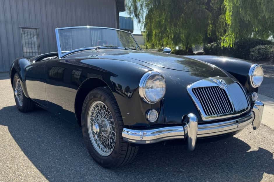 1959 MG MGA sold for $11,500