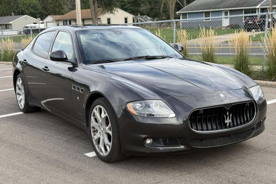 2012 Maserati Quattroporte sold for $15,250