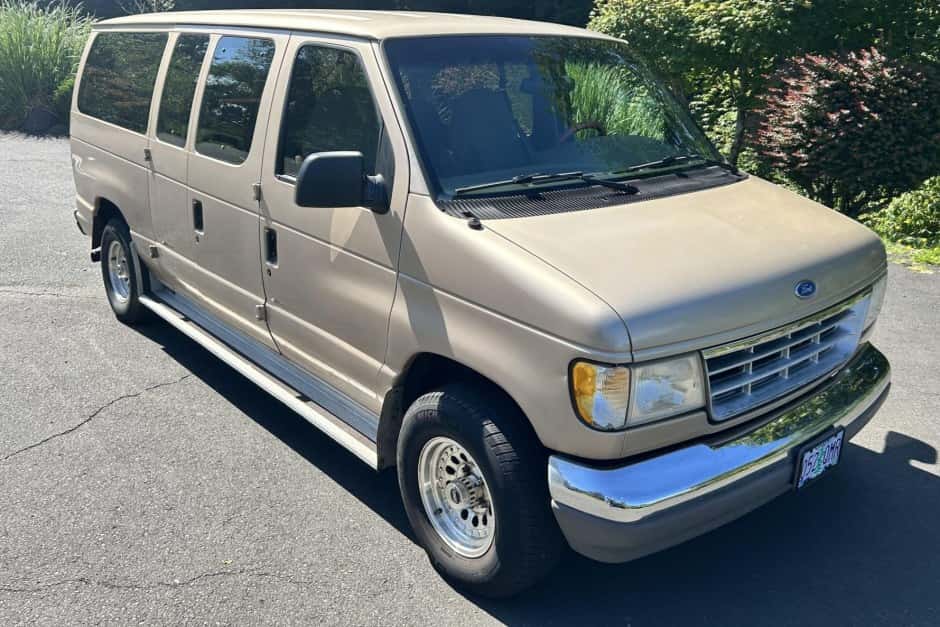 1996 Ford Econoline Van sold for $5,700