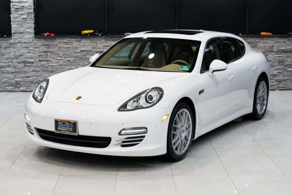 2011 Porsche Panamera sold for $42,000