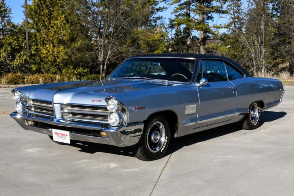 1965 Pontiac Catalina sold for $27,361