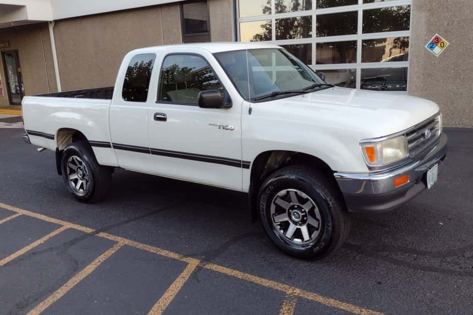 1995 Toyota T100 sold for $10,350