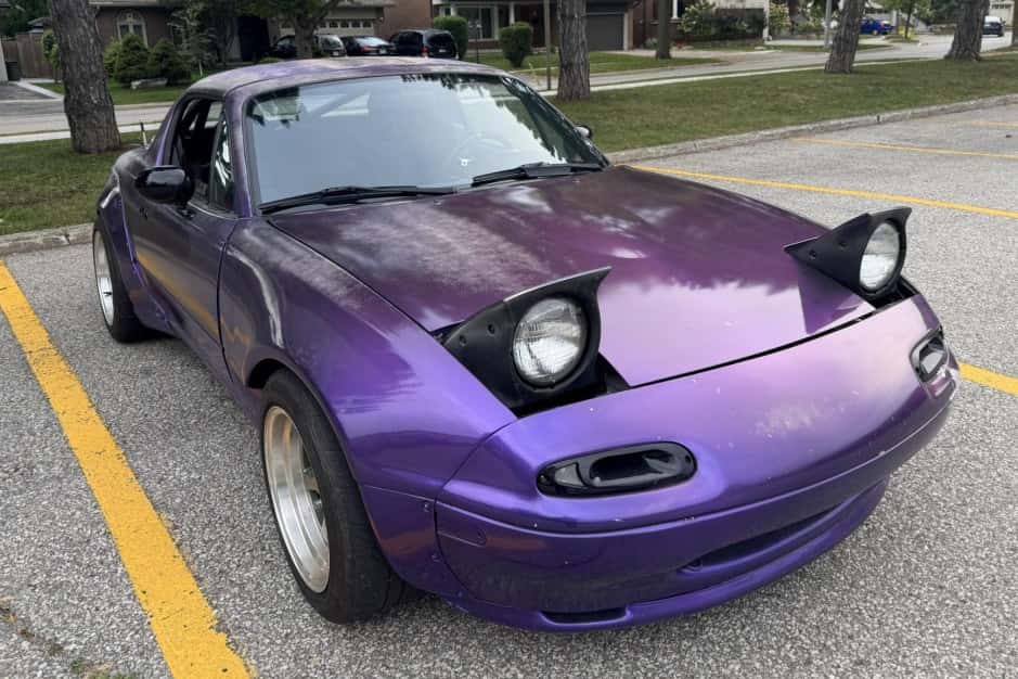 1991 Mazda NA MX-5 Miata sold for $6,900