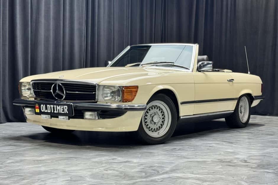 1982 Mercedes-Benz R107 SL sold for $19,817