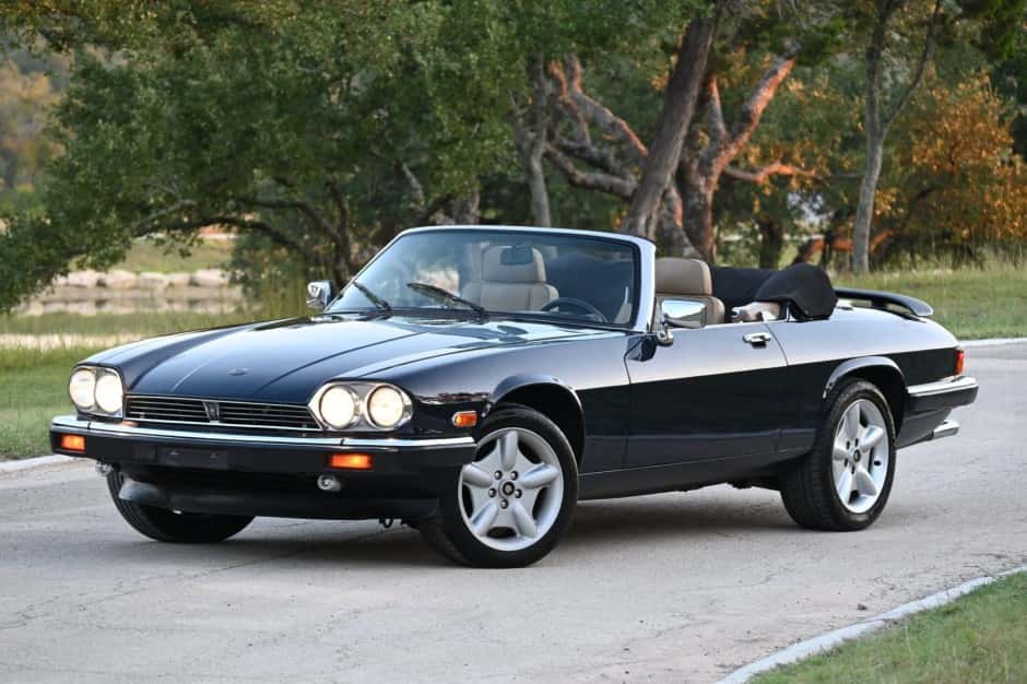 1989 Jaguar XJS sold for $11,000