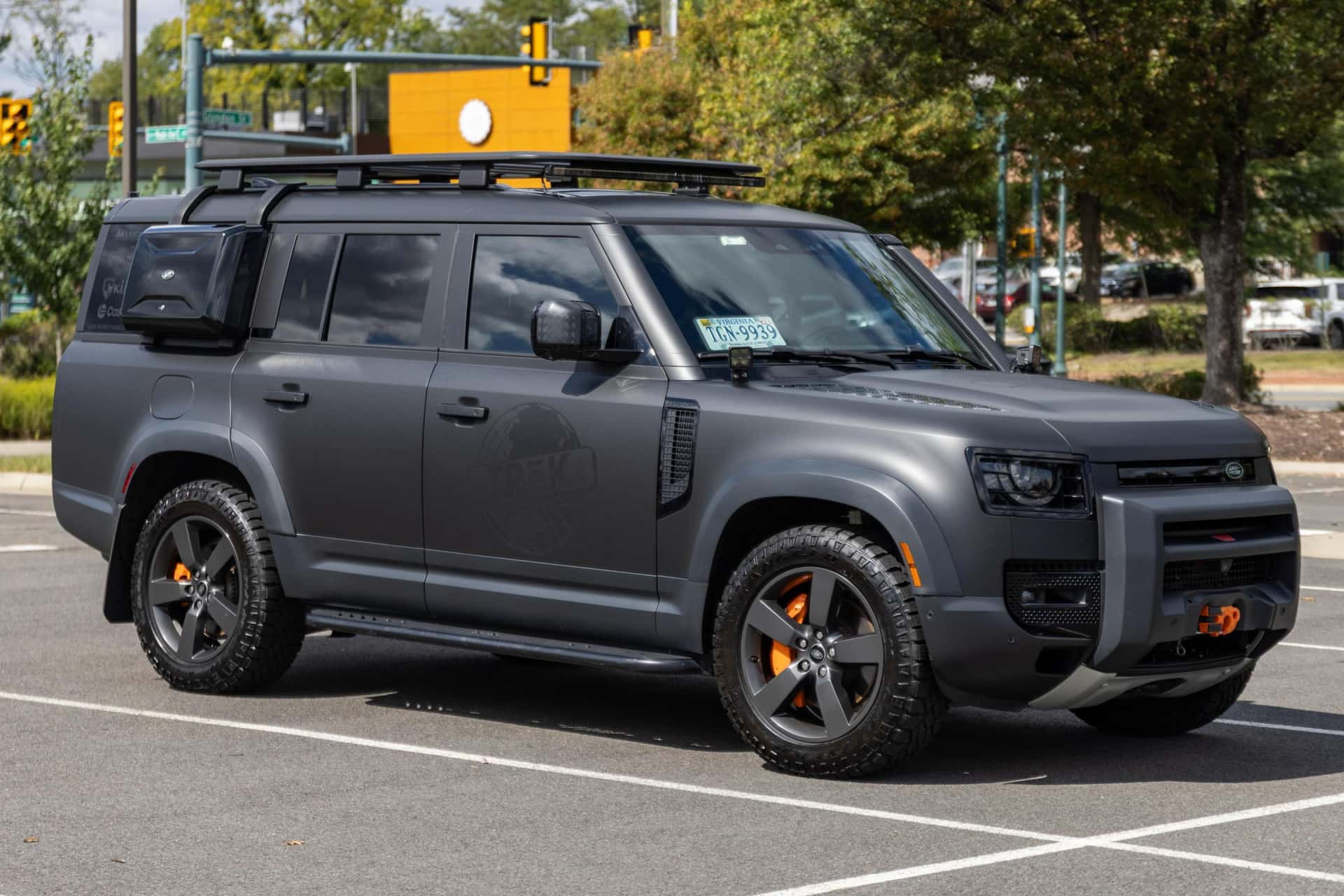 2023 Land Rover Defender sold for $69,000