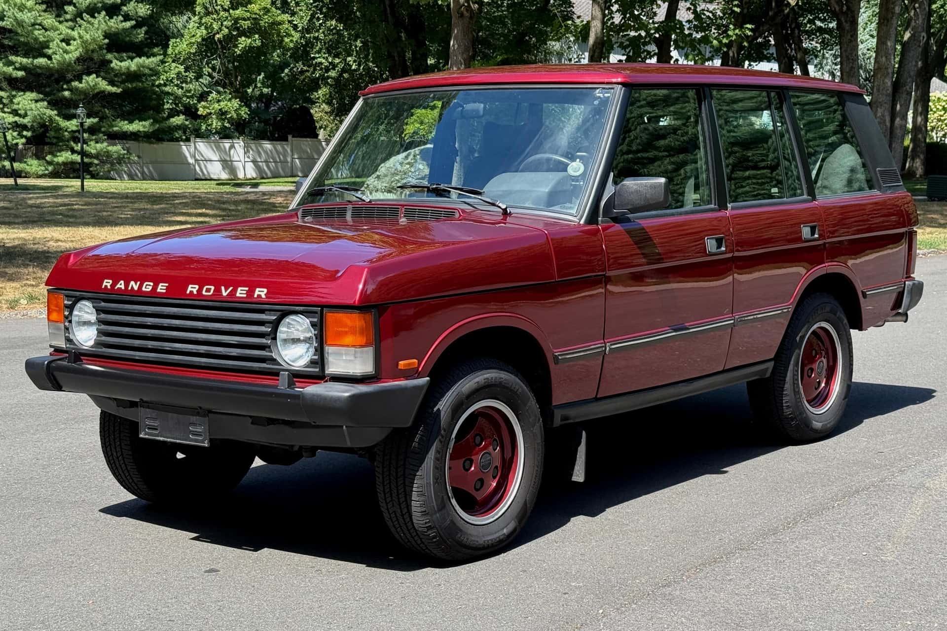 1990 Land Rover Range Rover sold for $13,000