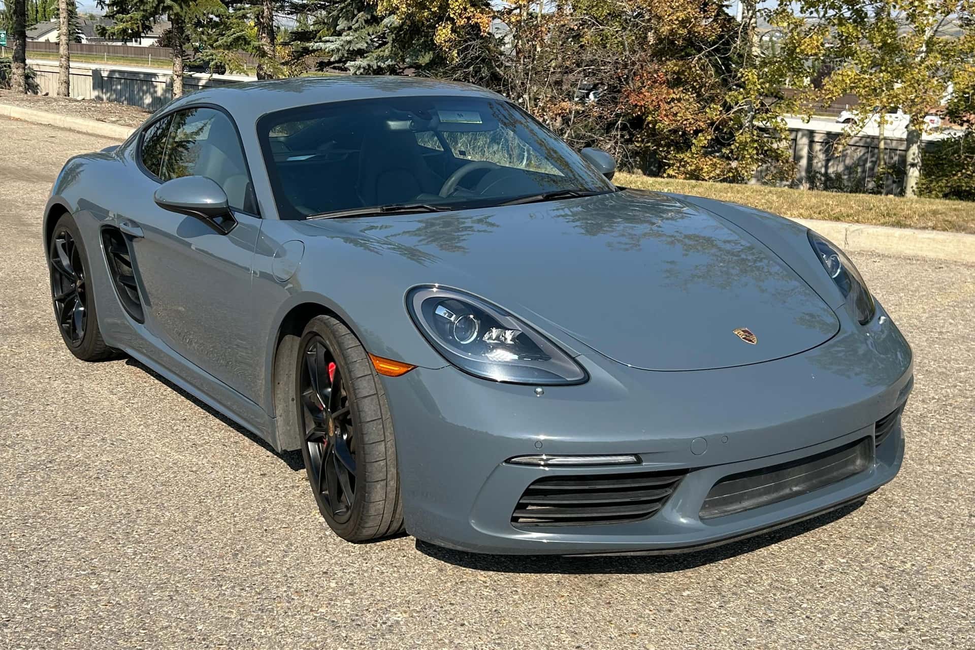 2017 Porsche 718 Cayman sold for $35,000
