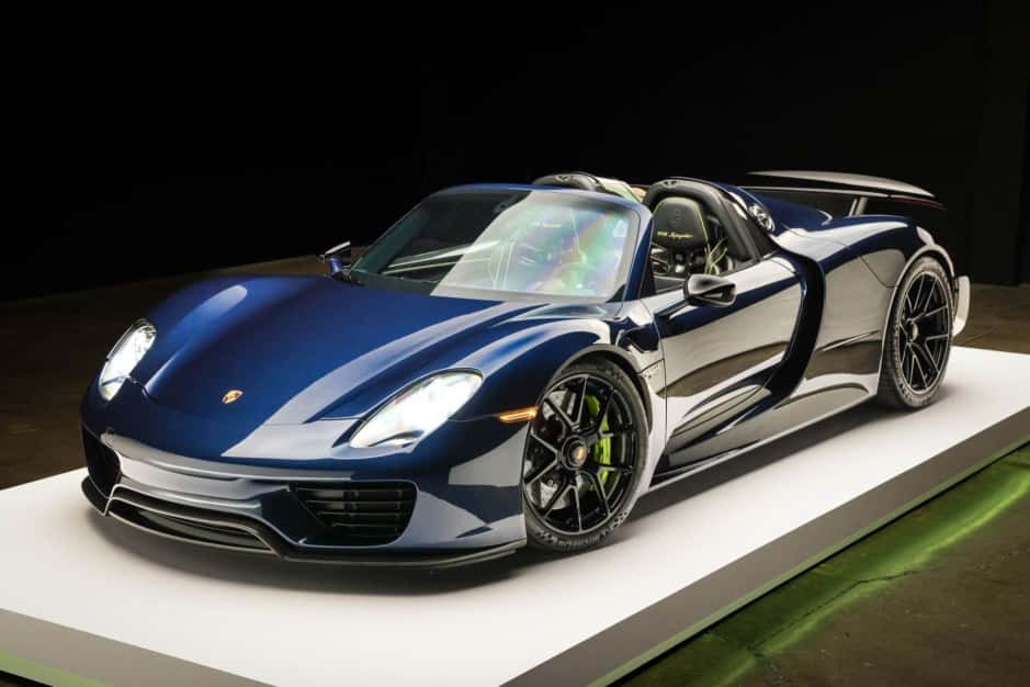 2015 Porsche 918 Spyder sold for $2,301,000