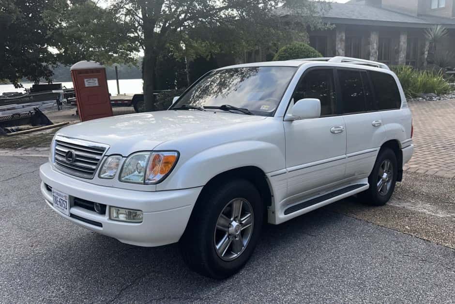 2003 Lexus LX470 sold for $20,250