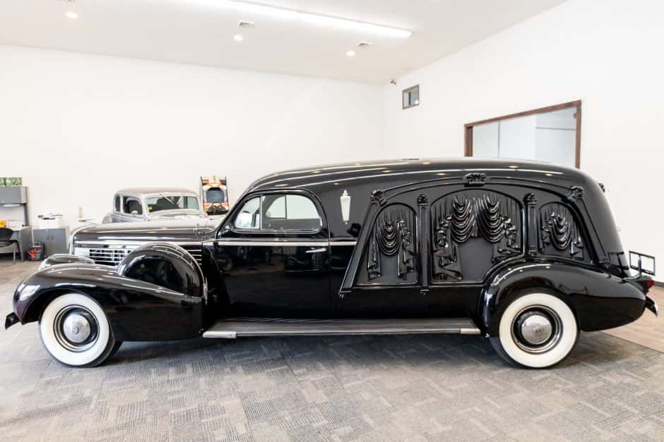 1938 LaSalle Series 50 sold for $110,000