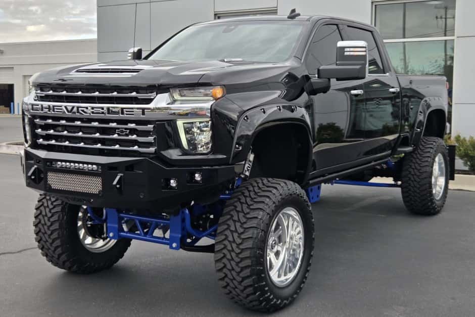 2020 Chevrolet Silverado T1XX (2019+) sold for $40,250