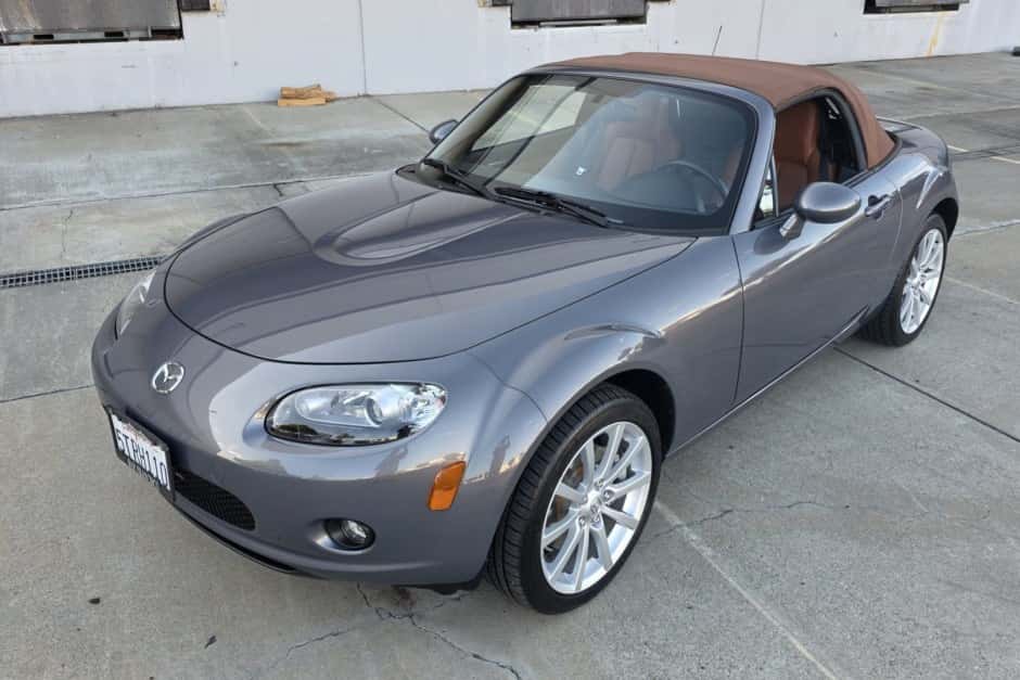 2006 Mazda NC MX-5 Miata sold for $18,250