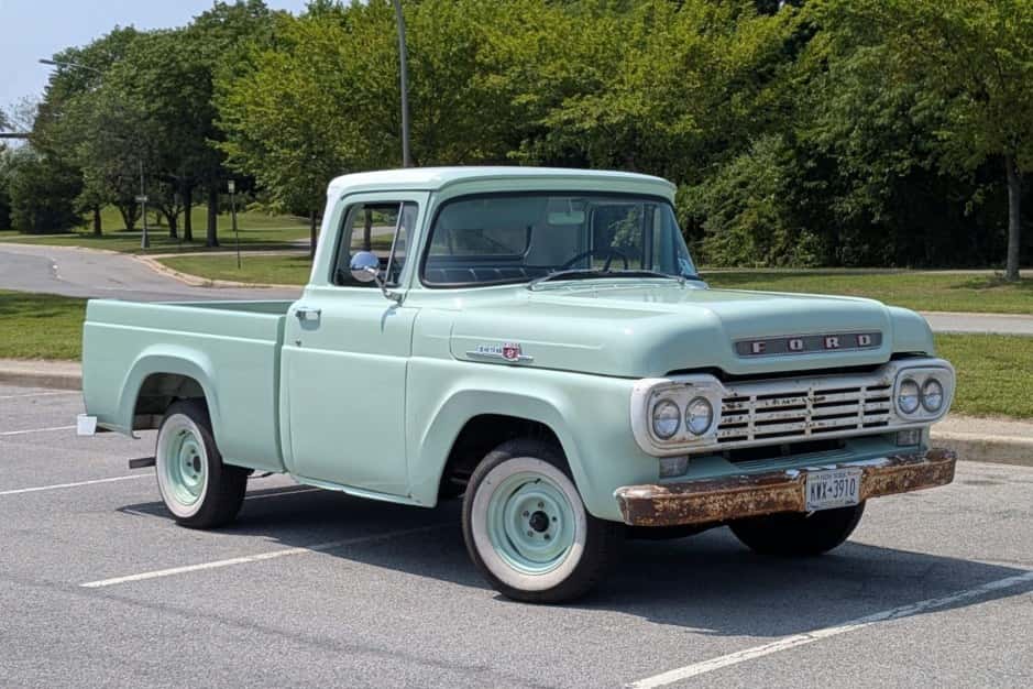 1959 Ford F-Series 1957-1960 sold for $9,700