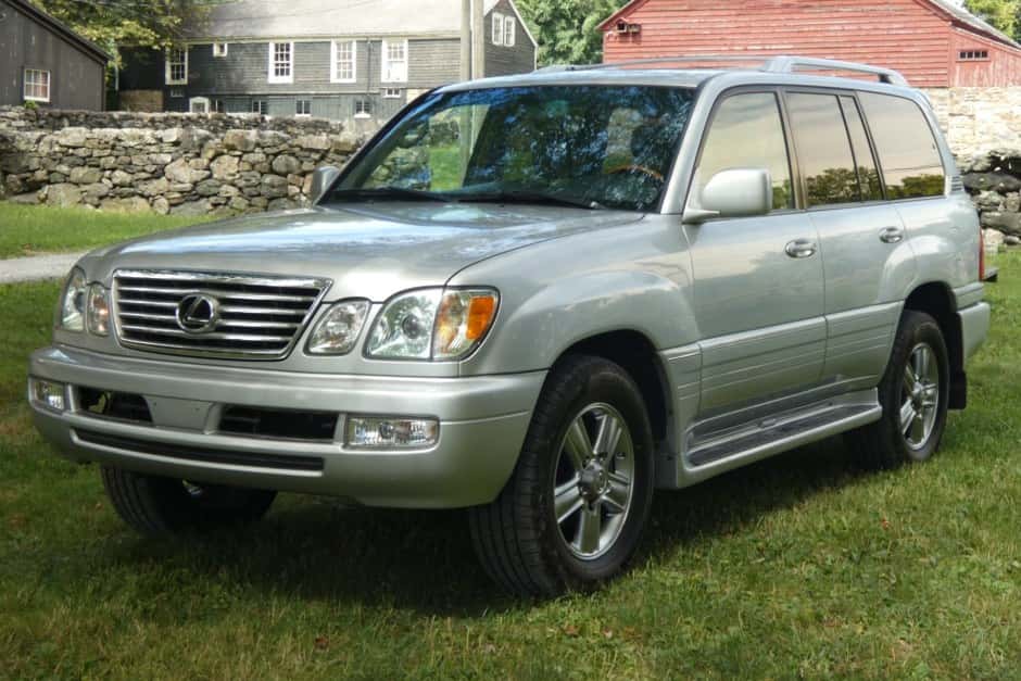 2006 Lexus LX470 sold for $32,000
