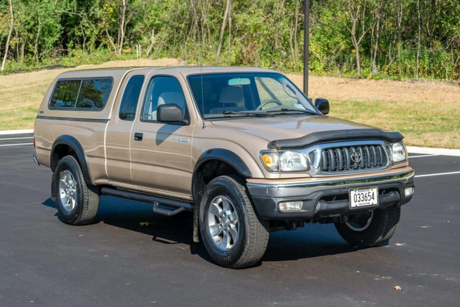 2001 Toyota Tacoma (N1X0 1995-2005) sold for $20,750