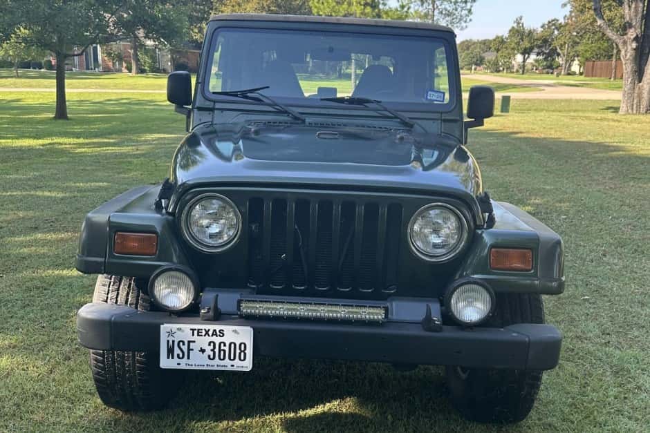 1997 Jeep Wrangler TJ (1997-2006) sold for $10,800