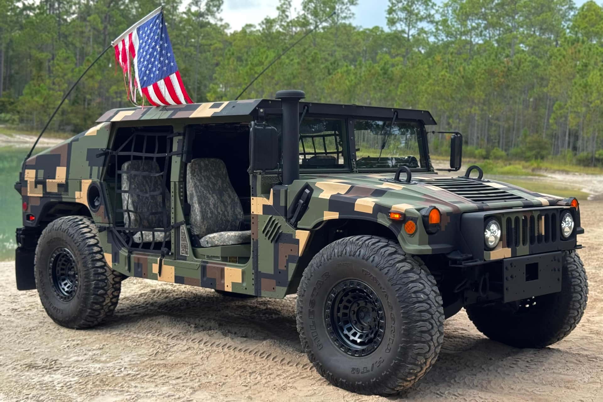 2009 AM General Hummer sold for $27,750