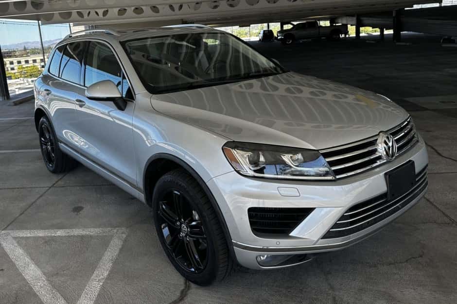 2016 Volkswagen Touareg sold for $18,500