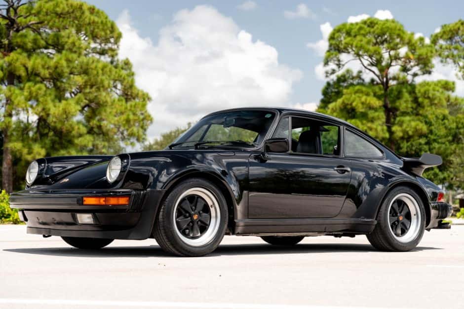 1986 Porsche 930 Turbo sold for $161,000