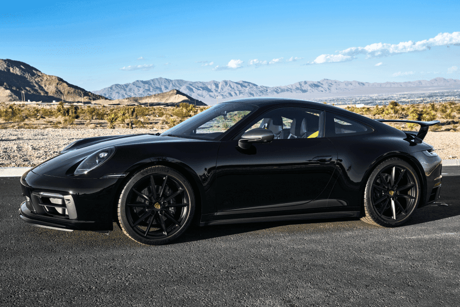 2024 Porsche 992 911 (Non-Turbo/GT2/GT3) sold for $137,591
