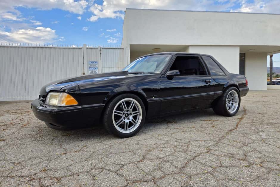 1992 Ford Fox-Body Mustang sold for $32,500