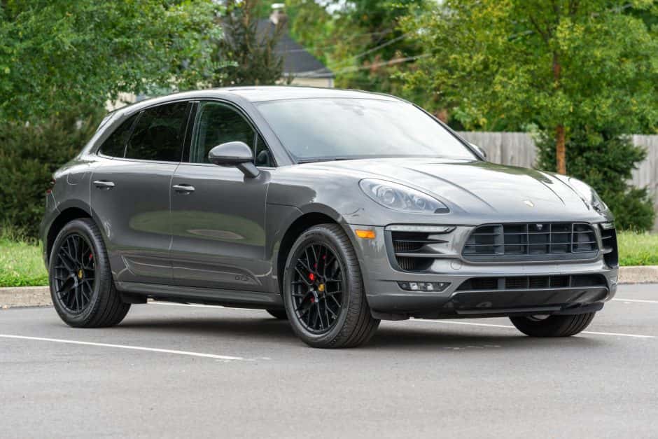 2018 Porsche Macan sold for $25,750