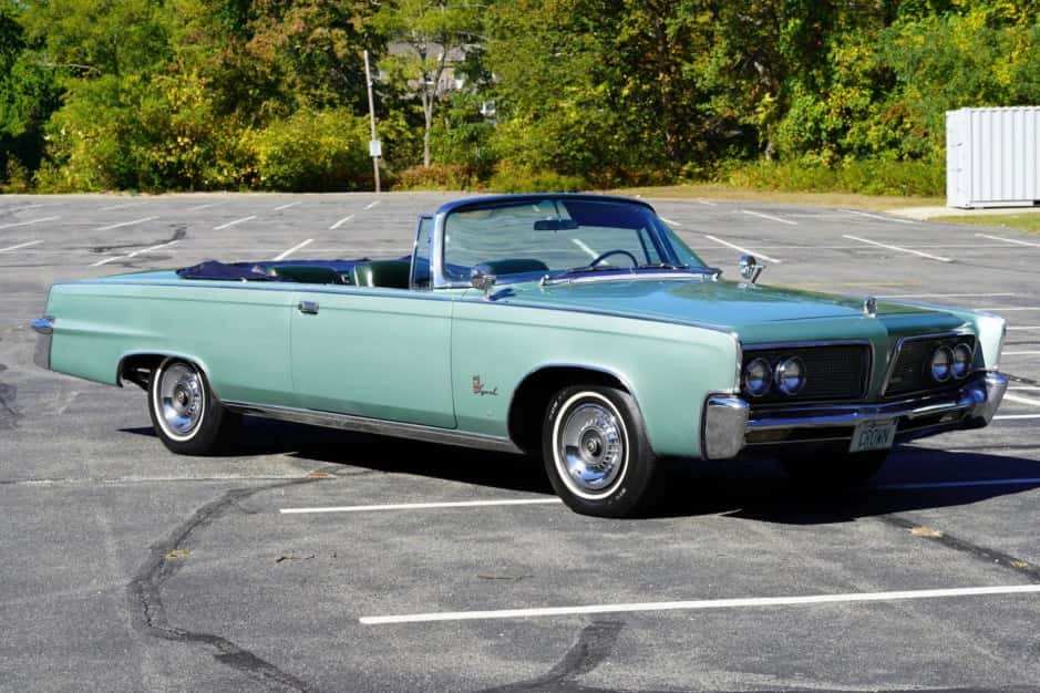 1964 Chrysler Imperial sold for $16,500