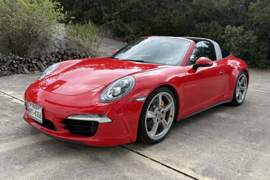 2015 Porsche 991 911 (Non-Turbo/GT2/GT3) sold for $81,000