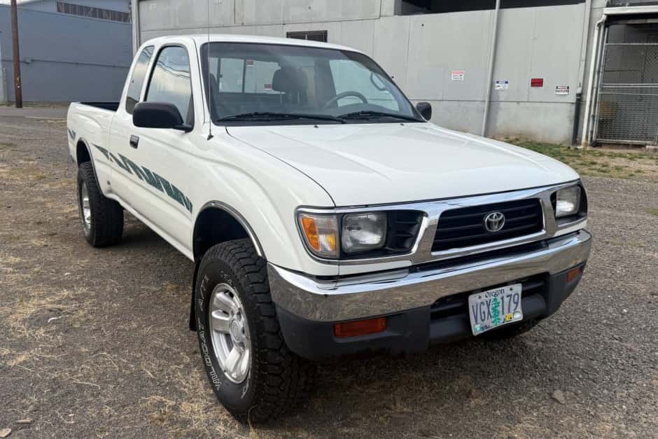 1997 Toyota Tacoma (N1X0 1995-2005) sold for $20,000