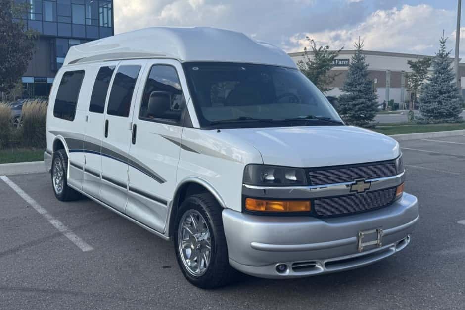 2007 Chevrolet Express sold for $31,500